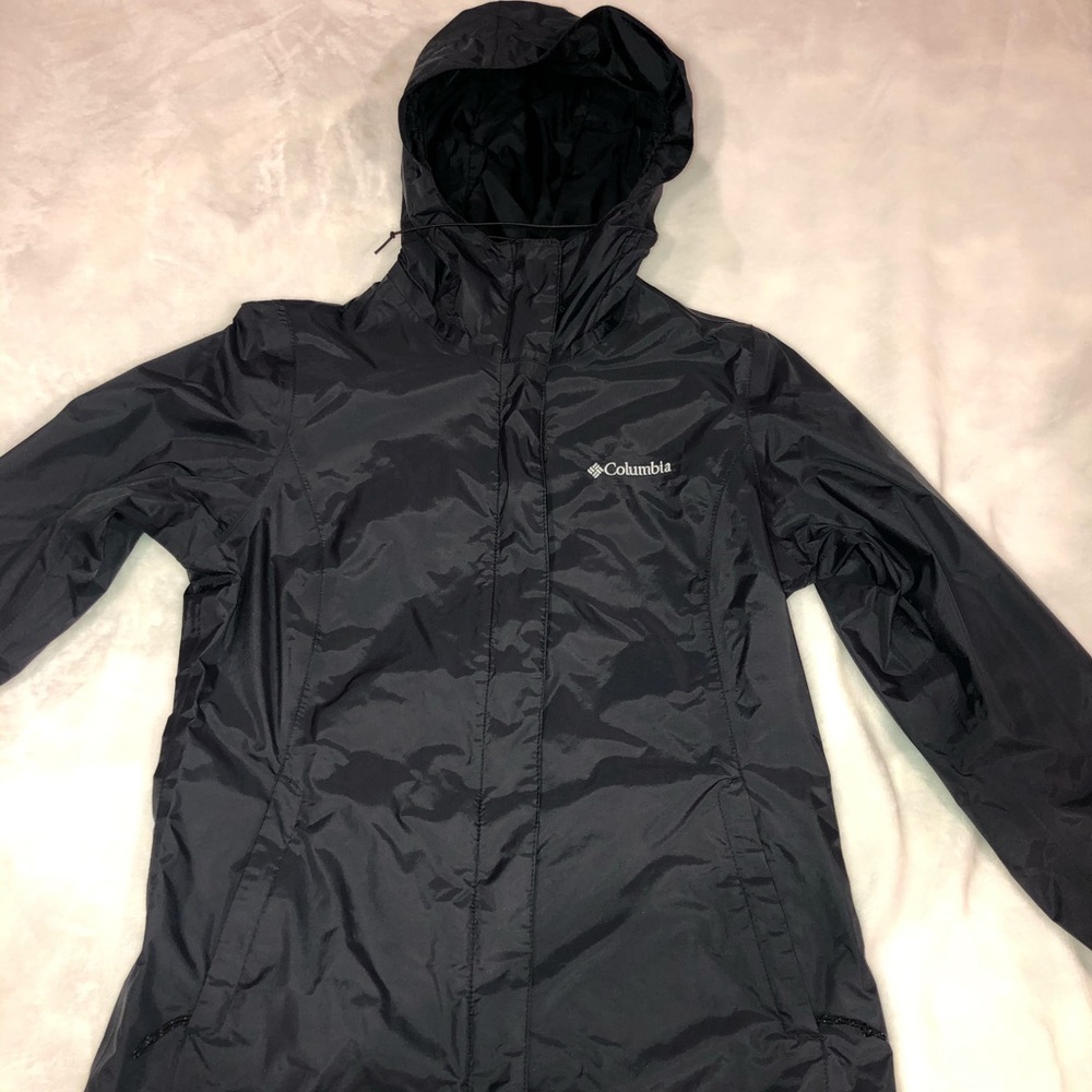 Women’s Columbia rain jacket